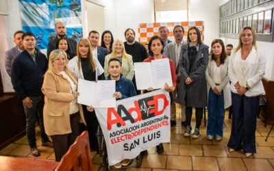 Imágenes de la Sesión Ordinaria N° 10 🏛️✅